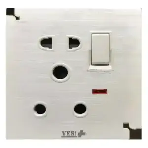 3-Pin AC Socket