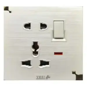 5-pin multi socket with a switch
